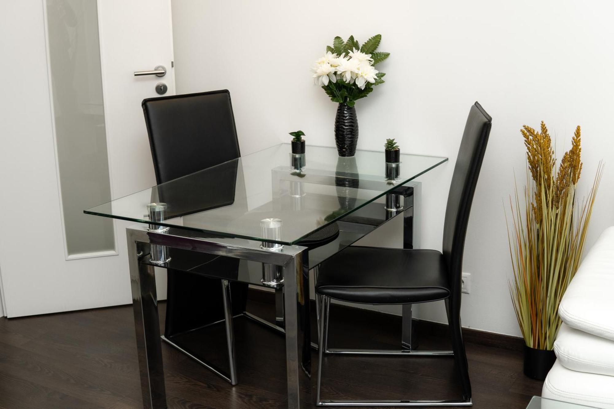 Bnb New Beautiful Apartment In The Center Of Ostrava With Option Garage Parking Екстериор снимка