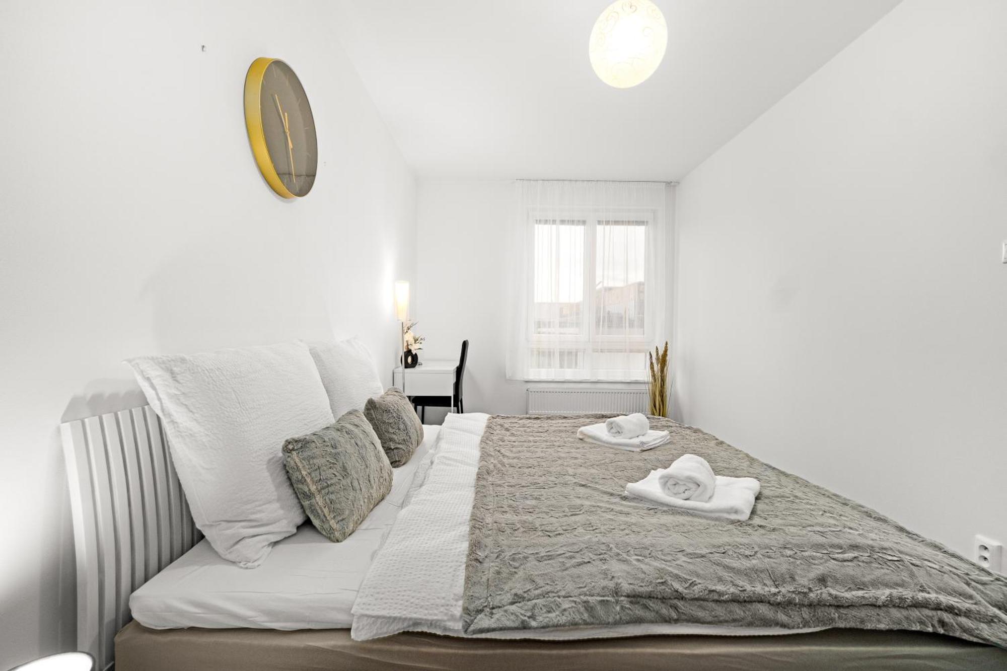 Bnb New Beautiful Apartment In The Center Of Ostrava With Option Garage Parking Екстериор снимка