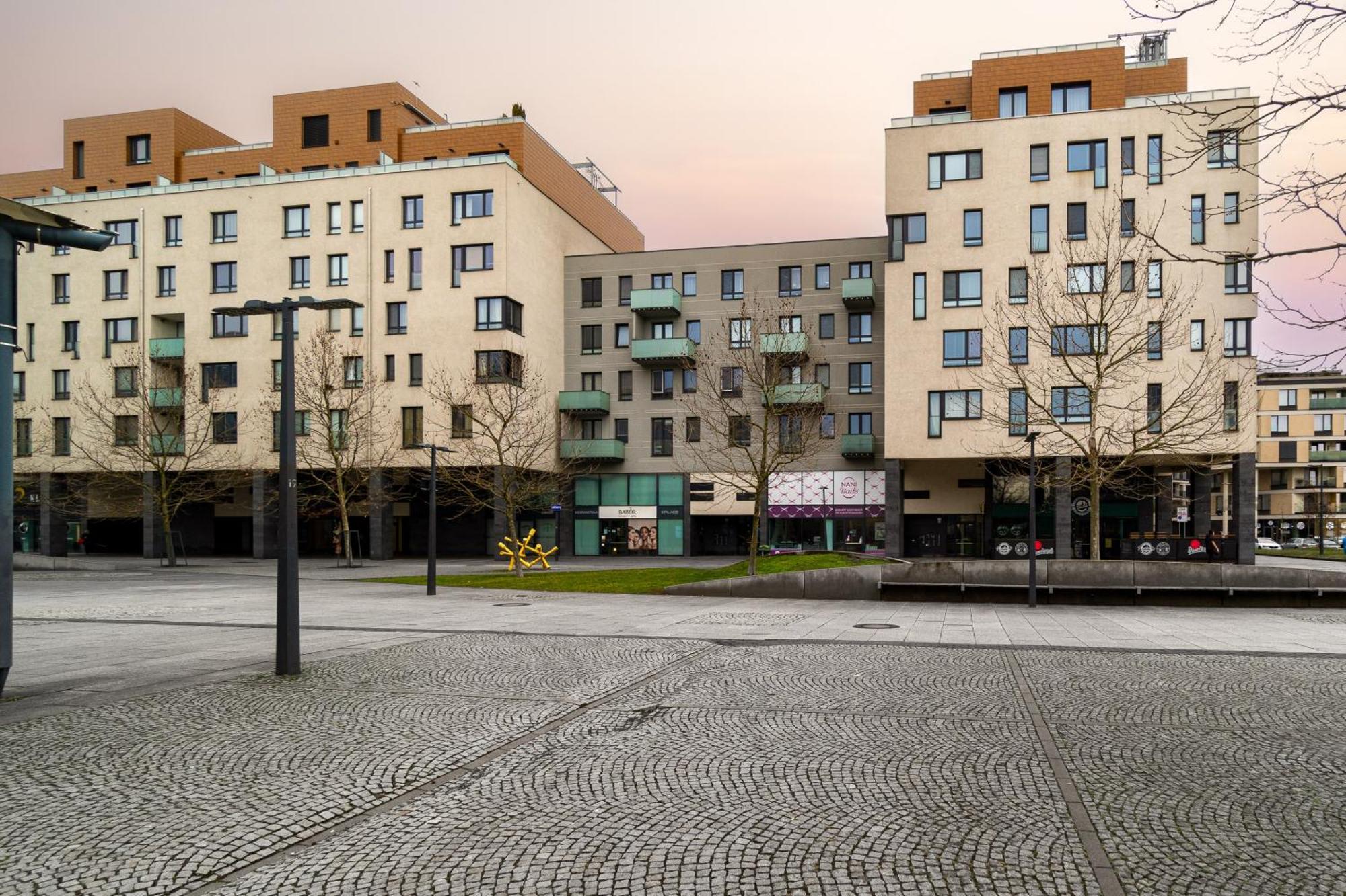 Bnb New Beautiful Apartment In The Center Of Ostrava With Option Garage Parking Екстериор снимка