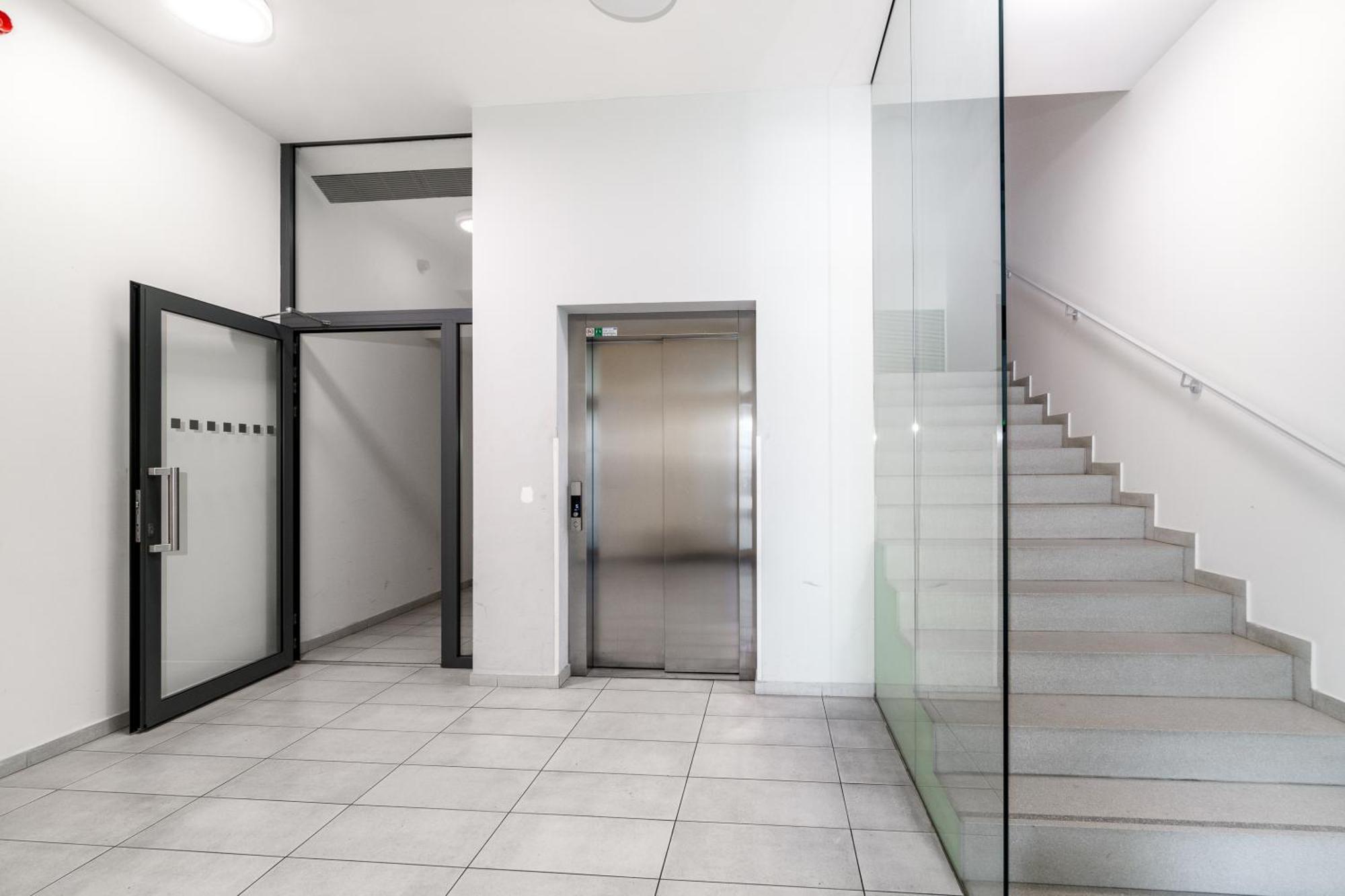 Bnb New Beautiful Apartment In The Center Of Ostrava With Option Garage Parking Екстериор снимка