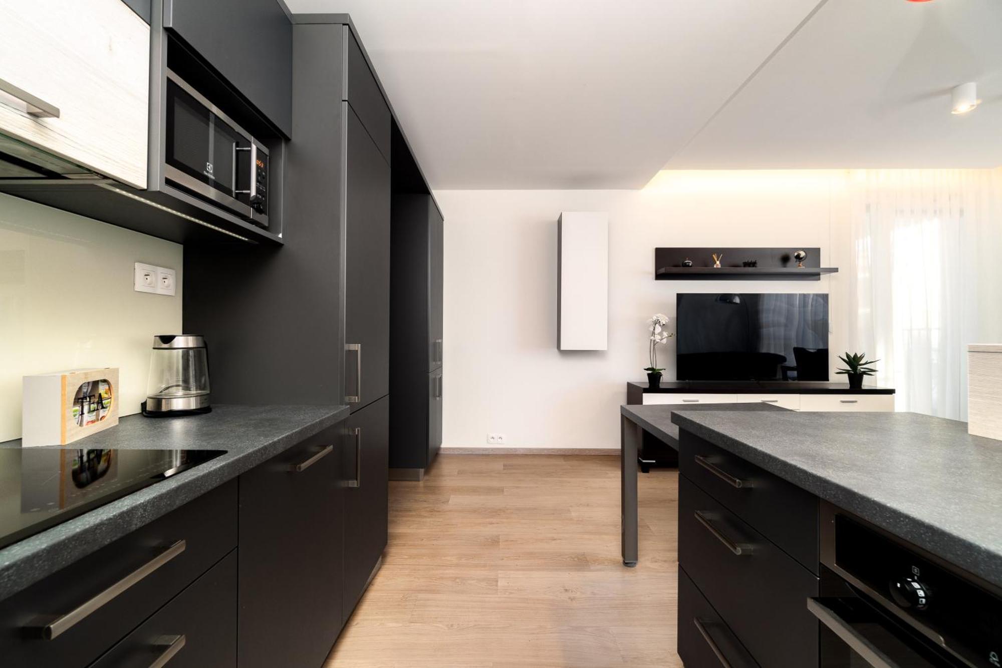Bnb New Beautiful Apartment In The Center Of Ostrava With Option Garage Parking Екстериор снимка