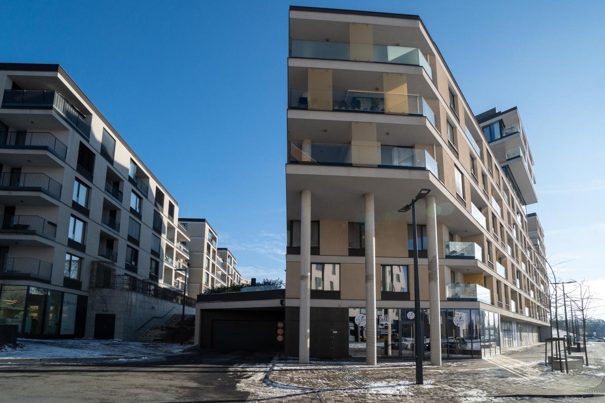 Bnb New Beautiful Apartment In The Center Of Ostrava With Option Garage Parking Екстериор снимка